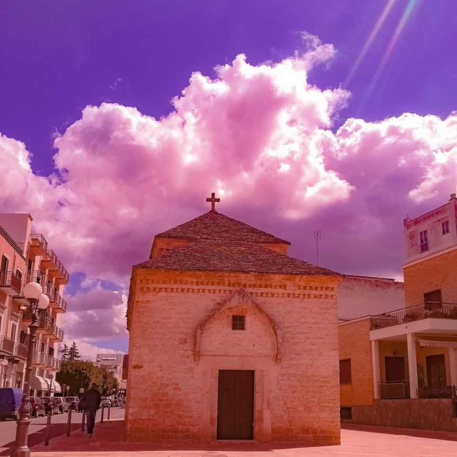 Antiche Mura Apartments "Nel Cuore Della Puglia"Bivani, Cucina, Terrazzo Turi Bagian luar foto