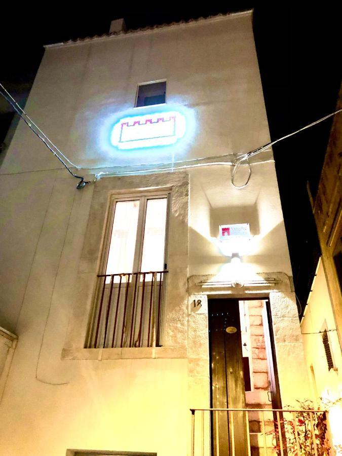 Antiche Mura Apartments "Nel Cuore Della Puglia"Bivani, Cucina, Terrazzo Turi Bagian luar foto