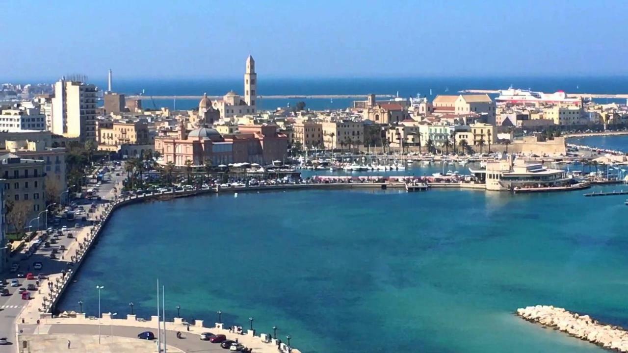 Antiche Mura Apartments "Nel Cuore Della Puglia"Bivani, Cucina, Terrazzo Turi Bagian luar foto