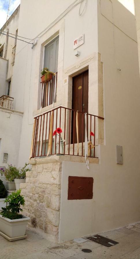 Antiche Mura Apartments "Nel Cuore Della Puglia"Bivani, Cucina, Terrazzo Turi Bagian luar foto