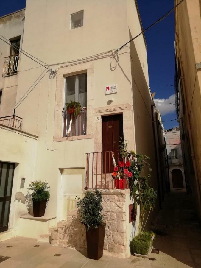 Antiche Mura Apartments "Nel Cuore Della Puglia"Bivani, Cucina, Terrazzo Turi Bagian luar foto