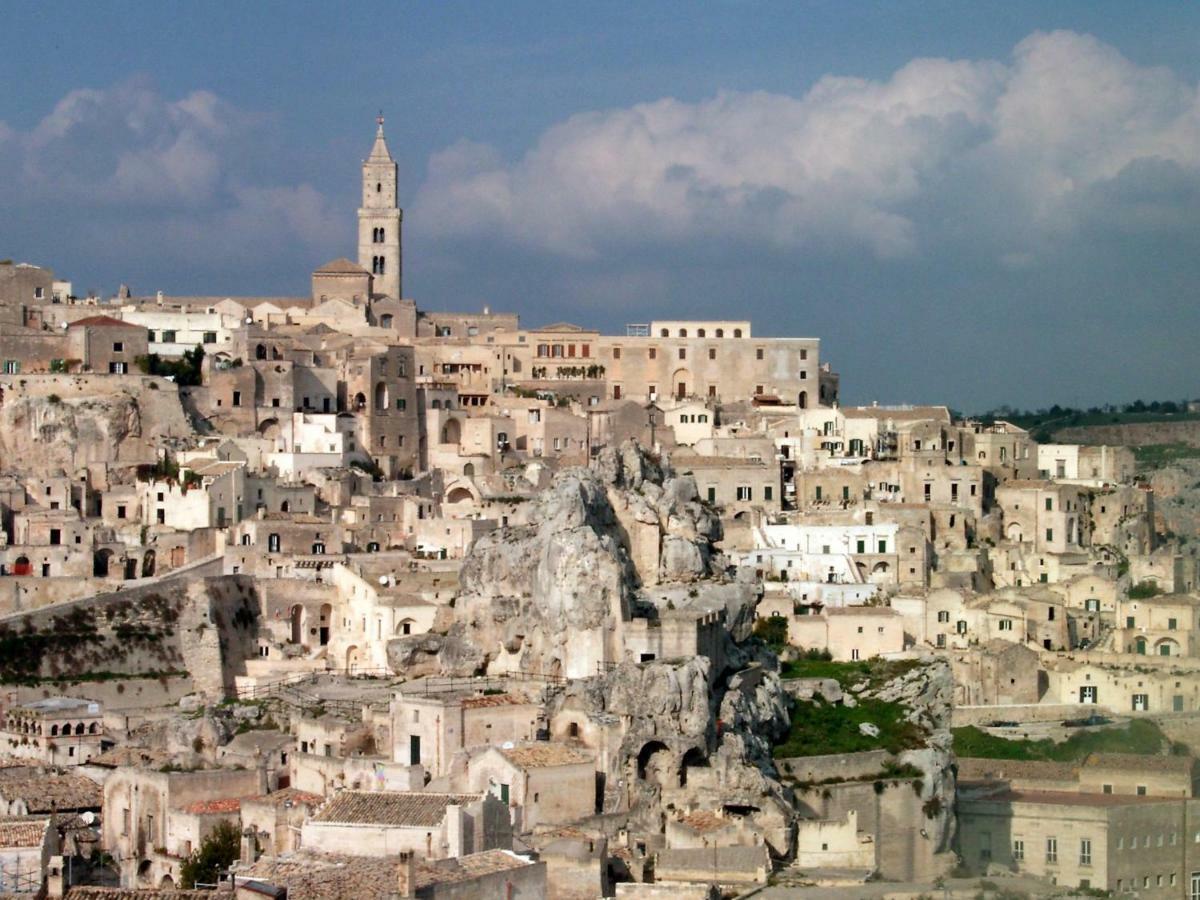 Antiche Mura Apartments "Nel Cuore Della Puglia"Bivani, Cucina, Terrazzo Turi Bagian luar foto