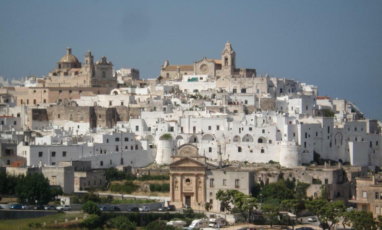 Antiche Mura Apartments "Nel Cuore Della Puglia"Bivani, Cucina, Terrazzo Turi Bagian luar foto